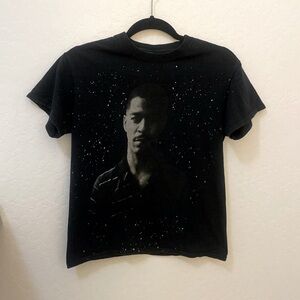 Size Small kid cudi tshirt purchased at his concert